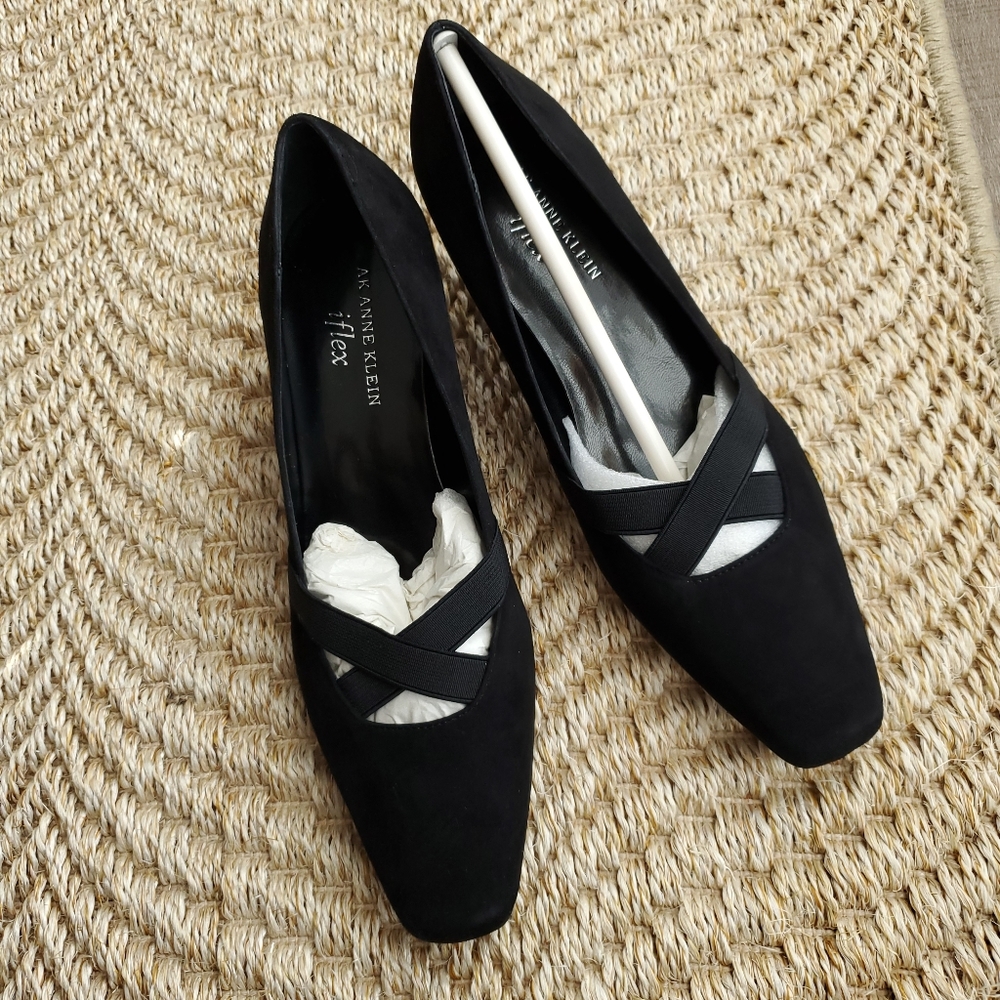 Anne Klein Women's Akvanity Black iflex Suede Heeled Shoe Size 7 - Picture 14 of 14